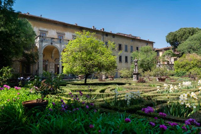 FIRENZE TOSCANA ITALIA FIORI COLORE PHOTOGRAPHY TRAVEL BLOGGER