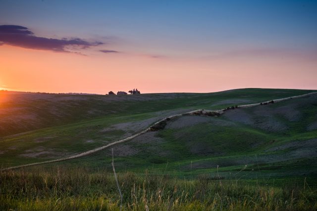 TOSCANA CHIANTI HILLS COLLINE VINO TRAVEL BLOGGER ITALY EMOTIONAL-